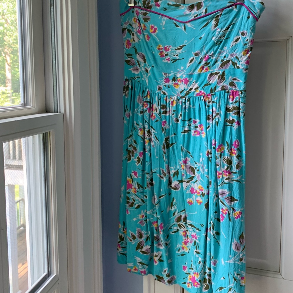 Xhilaration women’s size medium strapless dress